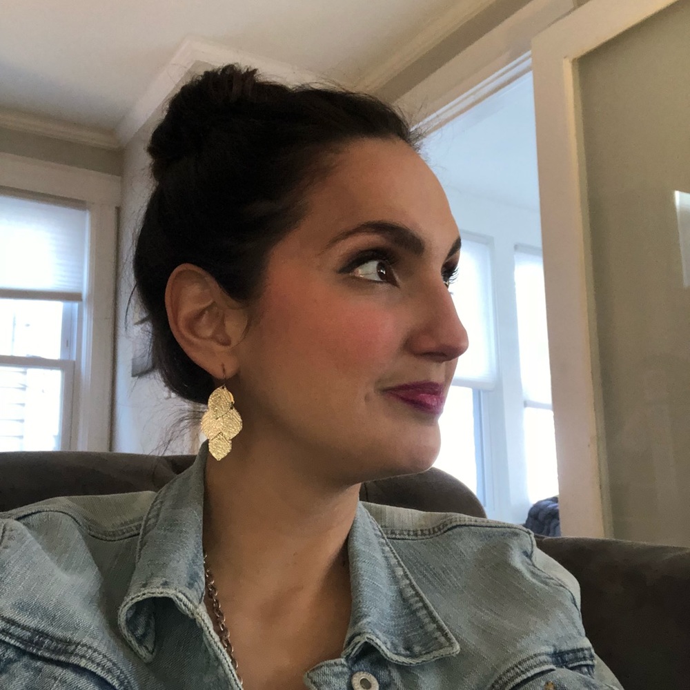 Meet your Posher, Ashley